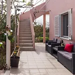Ani - Two Bedroom With Terrace And Garden View * Banići