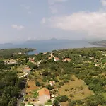 Apartamento Ani - Two Bedroom With Terrace And Garden View Banići