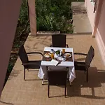 Ani - Two Bedroom With Terrace And Garden View Banići