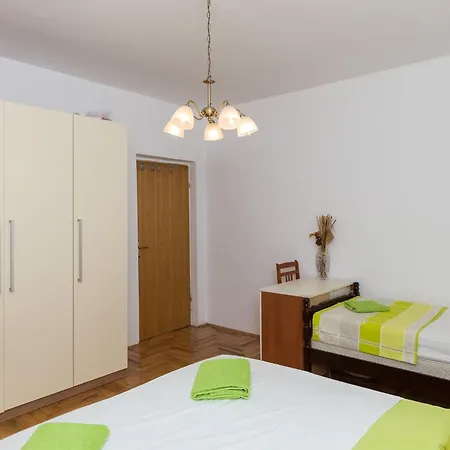 Ani - Two Bedroom With Terrace And Garden View Apartamento *