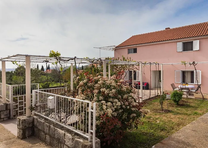 Ani - Two Bedroom With Terrace And Garden View Lejlighed *